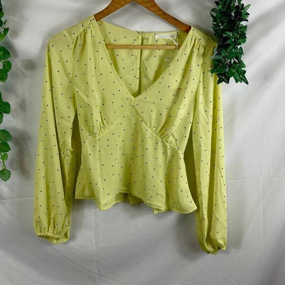 NWT Lush Polka dot v neck blouse - Picture 1 of 4